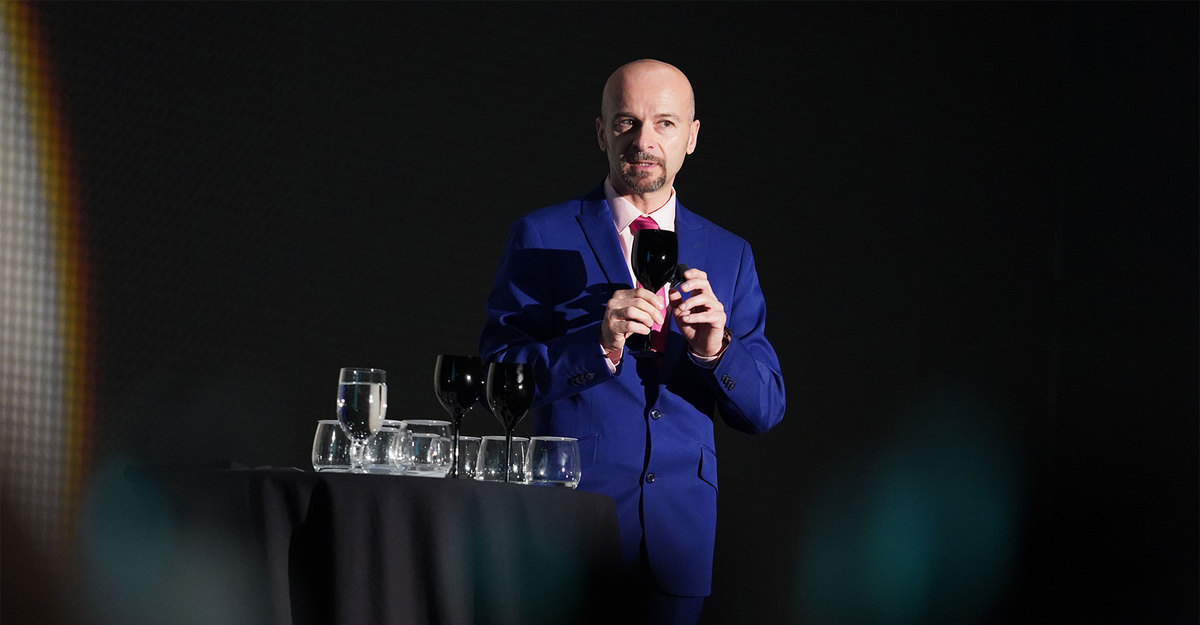 Sommeliers: expertos en el disfrute del vino entregan sus secretos